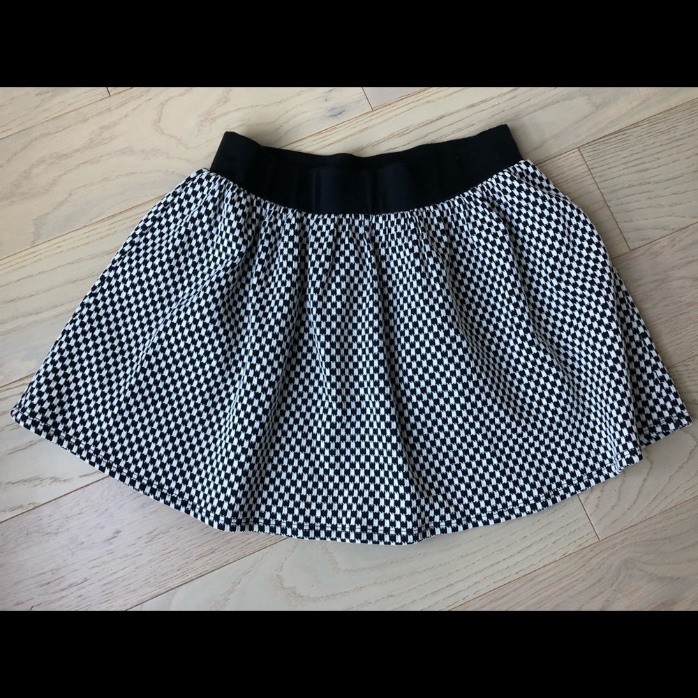 Everly Skirt Size Small